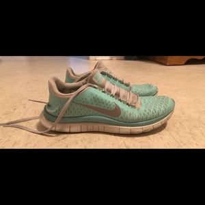 Women’s Nike free 3.0 v4 shoes